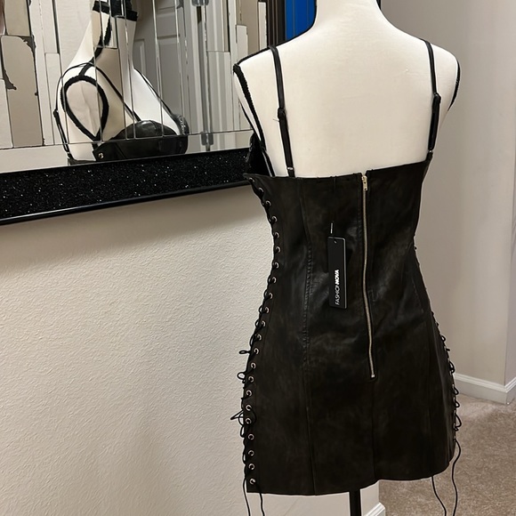 Brand New Faux Leather Mini 🖤🖤🖤🖤 - Picture 4 of 6